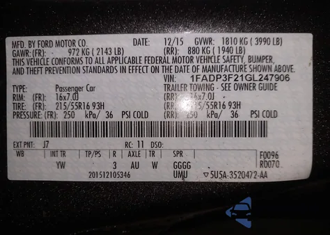 2016 Ford Focus Se z USA, uszkodzony, nr VIN 1FADP3F21GL247906